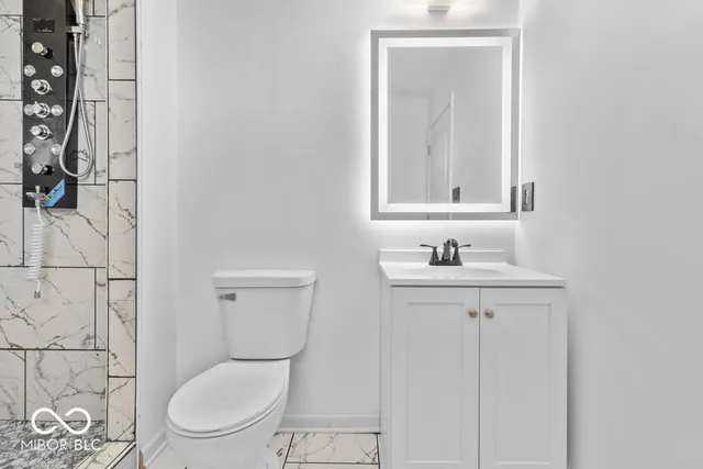 $189,900 | 804 South Albany Street, Selma, IN 47383