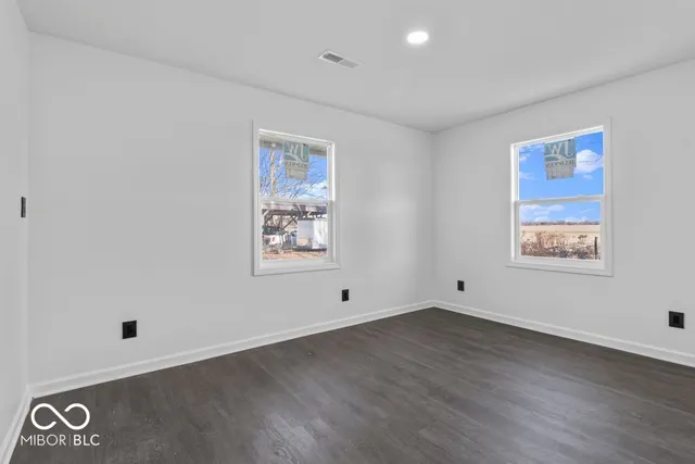 $189,900 | 804 South Albany Street, Selma, IN 47383