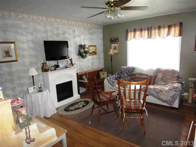 101 Fleetwood Road York, SC 29745 - Photo 4 of 13 Gallery Image 4