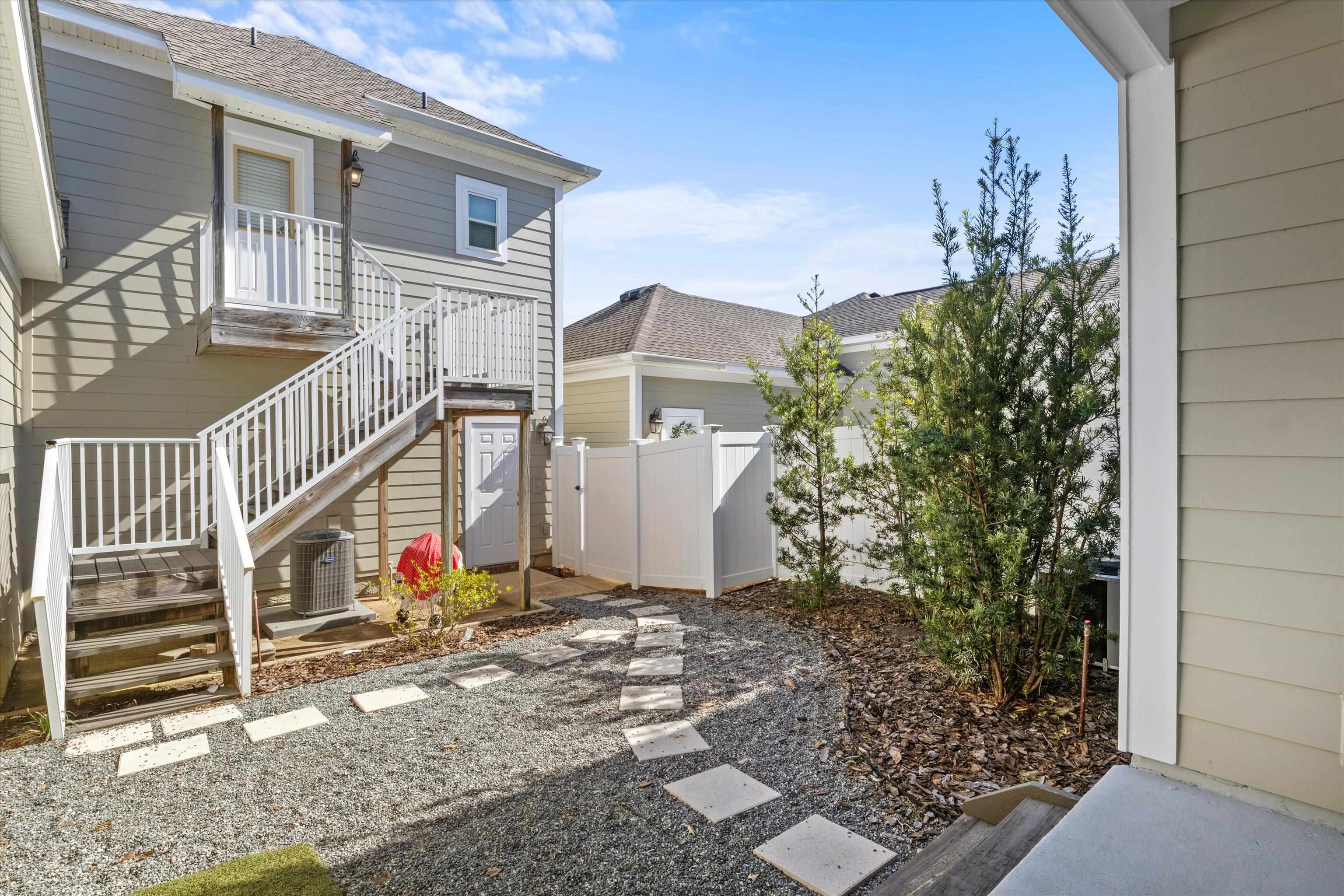 4025 Colleton Court Tallahassee, FL 32311 - Photo 8 of 35