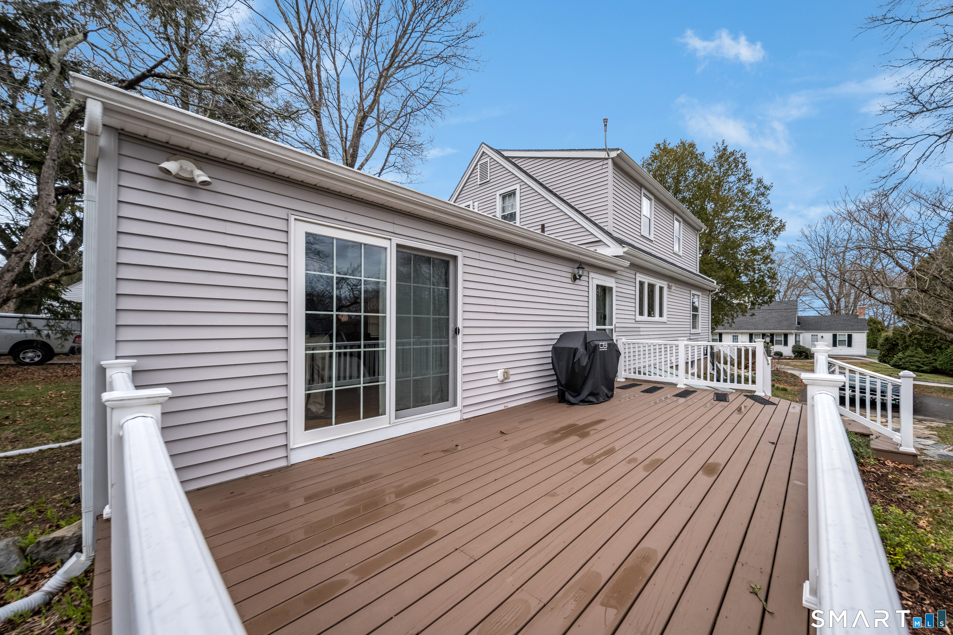 99 Bay View Avenue Groton, CT 06355 - Photo 4 of 29