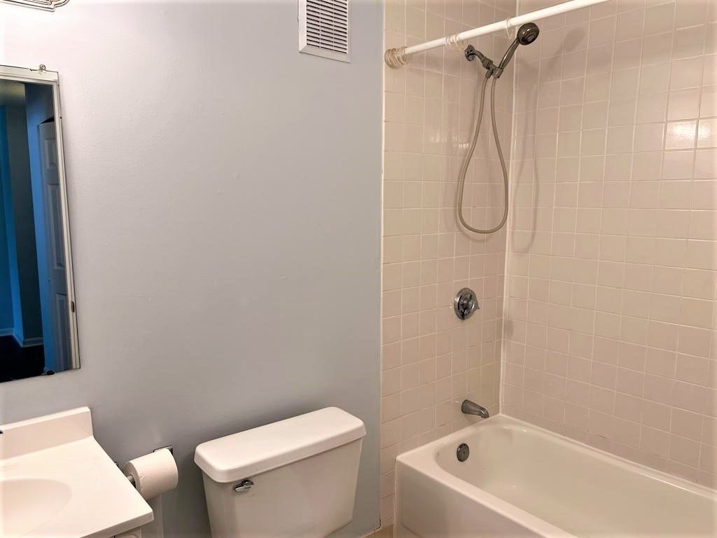10 Rutledge Street, Unit 3D Worcester, MA 01604 - Photo 17 of 26 Gallery Image 17