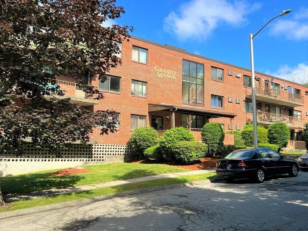 10 Rutledge Street, Unit 3D Worcester, MA 01604 - Photo 25 of 26 Gallery Image 25