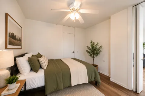 $2,237 | 55 West Chestnut Street, Unit 2106, Chicago, IL 60610