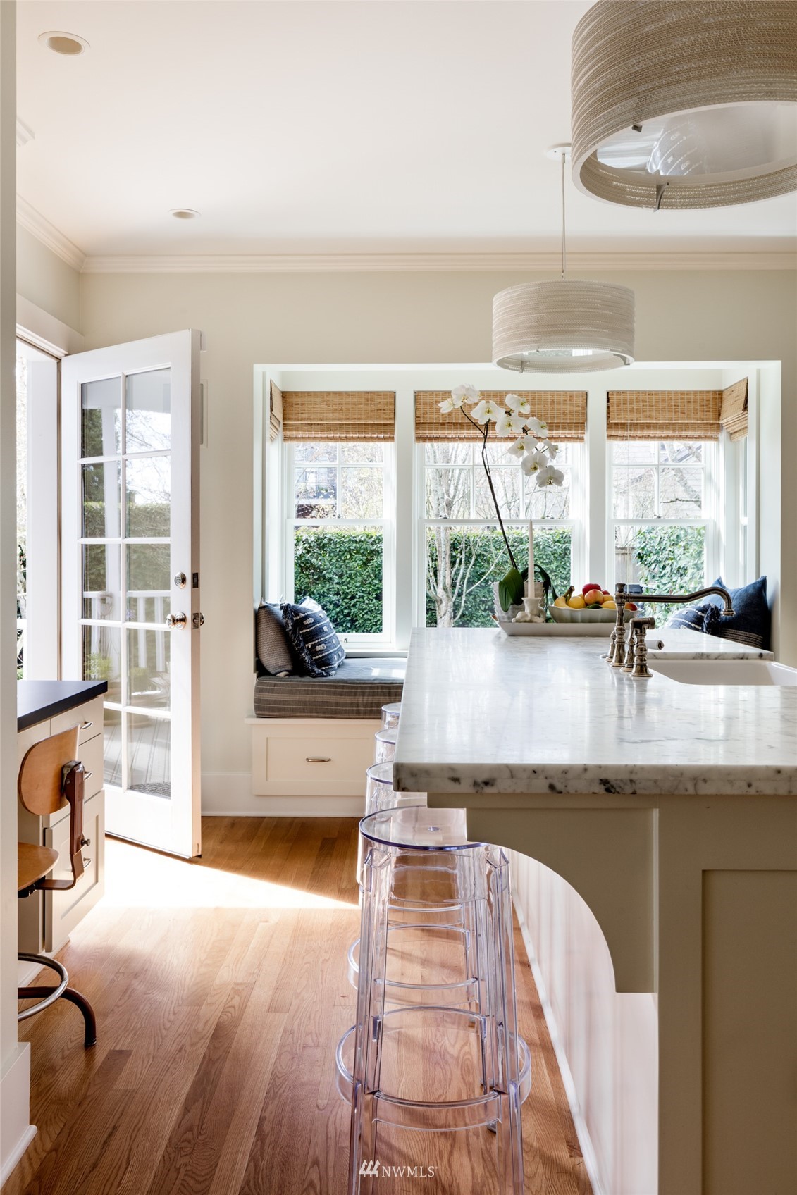 617 35th Avenue Seattle, WA 98122 - Photo 15 of 40 a living room with furniture and large windows
