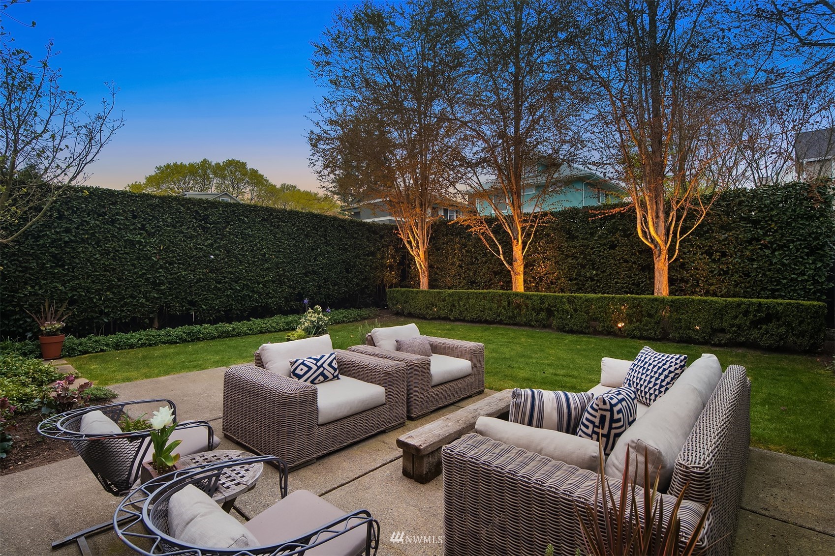 617 35th Avenue Seattle, WA 98122 - Photo 40 of 40 a patio with garden and patio