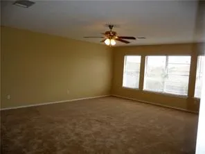 a view of empty room with window