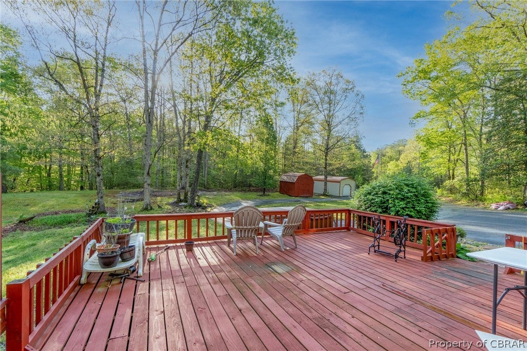 8984 Indian Road Gloucester, VA 23061 - Photo 5 of 32 Gallery Image 5