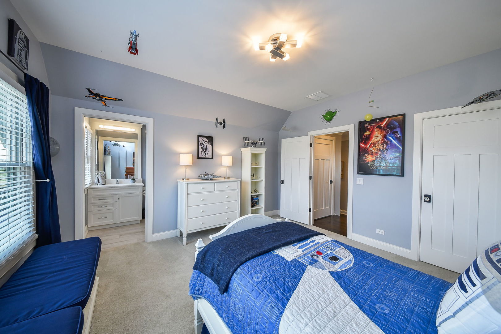 39-w914 Kellar Square Geneva, IL 60134 - Photo 43 of 68 a spacious bedroom with a bed and a view of kitchen