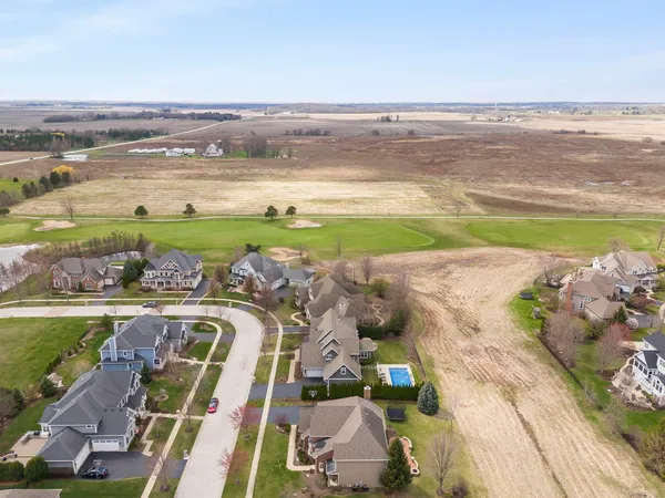 $1,395,000 | 39-w914 Kellar Square, Geneva, IL 60134