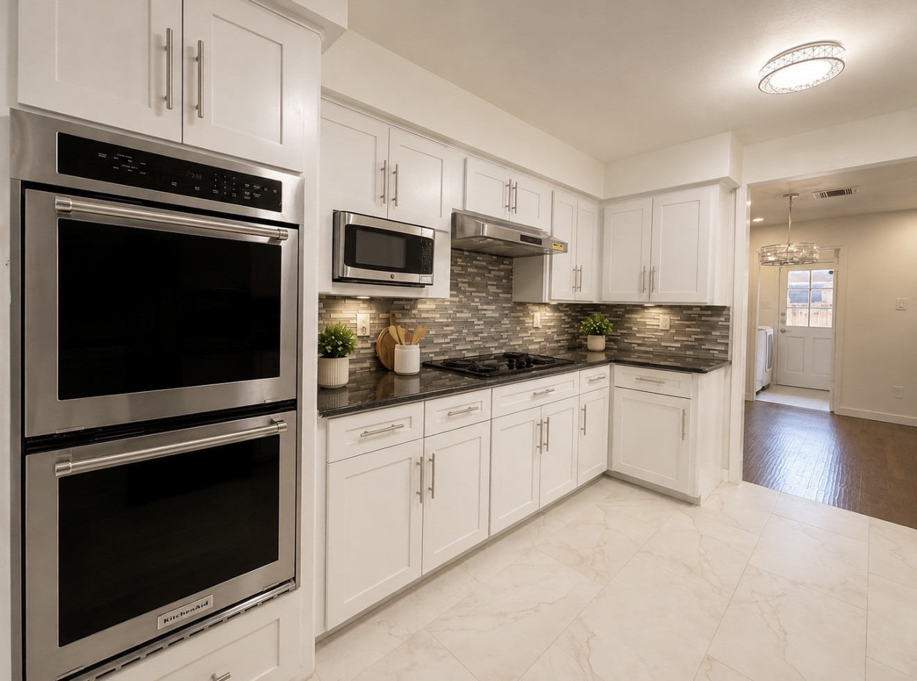 14682 Perthshire Road, Unit A Houston, TX 77079 - Photo 8 of 37 Gallery Image 8