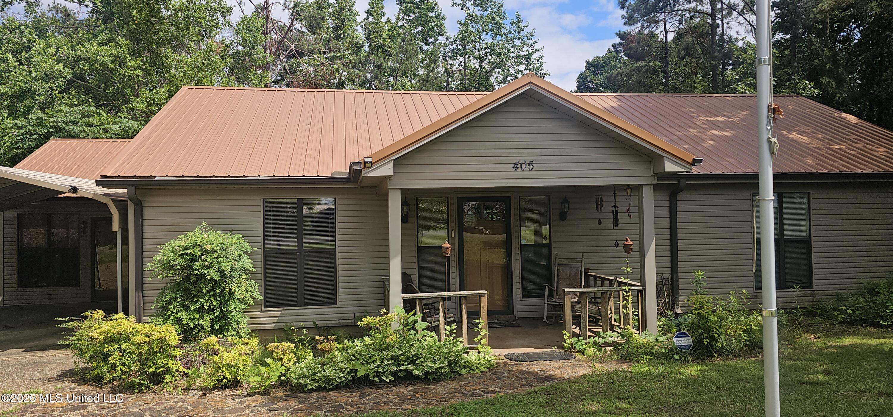 405 Chickasaw Road Pope, MS 38658 - Photo 2 of 24 1000061761