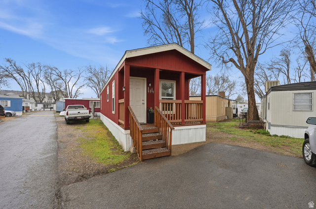 200 North Harrisville Road, Unit 21 Ogden, UT 84404 - Photo 3 of 12
