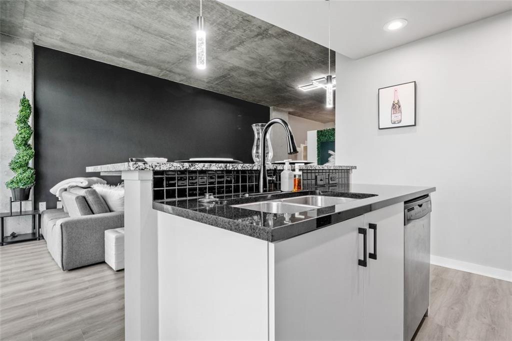 250 Pharr Road Northeast, Unit 1814 Atlanta, GA 30305 - Photo 17 of 37