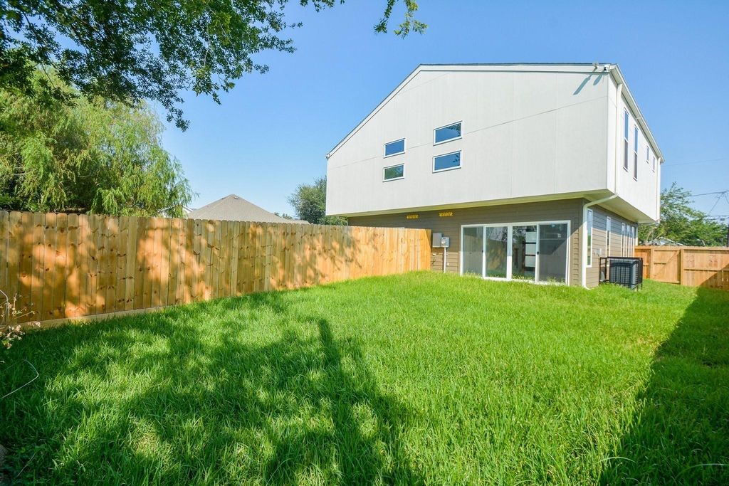4358 Clover Street, Unit A Houston, TX 77051 - Photo 30 of 31
