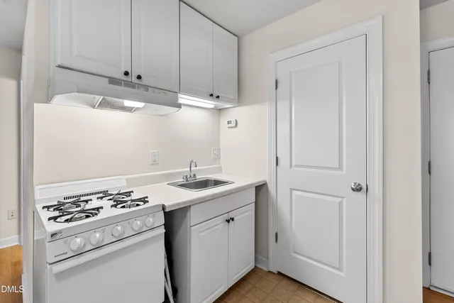 $499,999 | 229 Rose Walk Lane, Carrboro, NC 27510