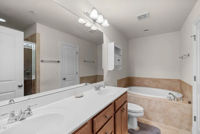 $499,999 | 229 Rose Walk Lane, Carrboro, NC 27510