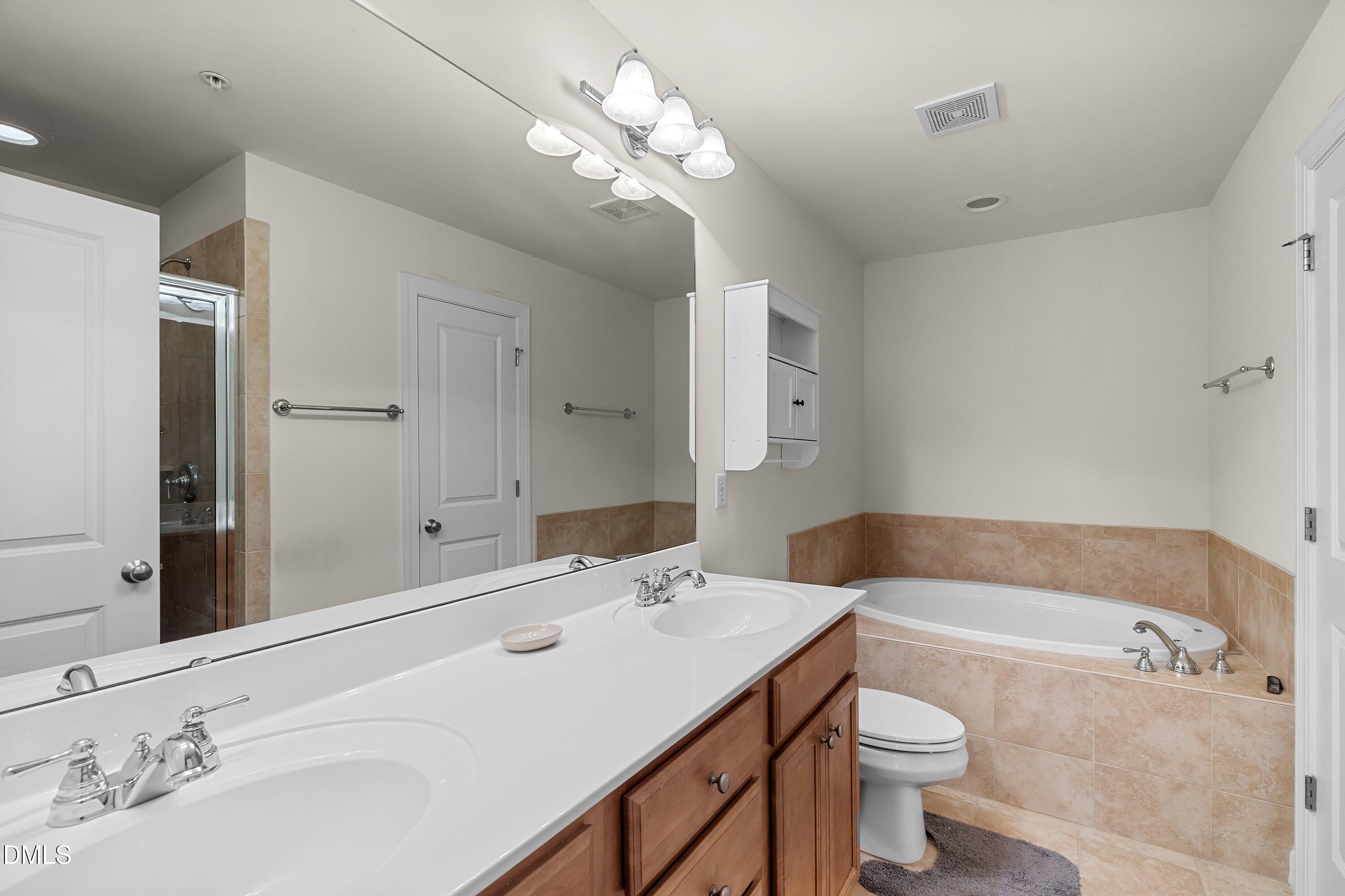 229 Rose Walk Lane Carrboro, NC 27510 - Photo 30 of 55 35-TIM_0988