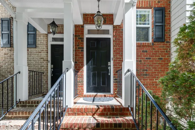 $499,999 | 229 Rose Walk Lane, Carrboro, NC 27510