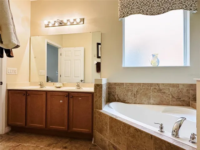 $3,900 | 2549 Dharma Circle, Kissimmee, FL 34746