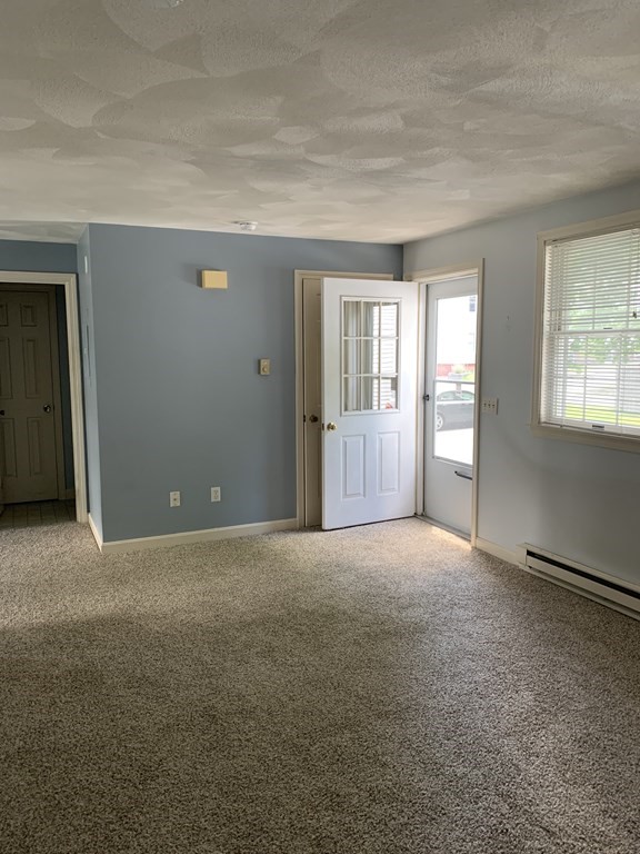 23 Rice Street Marlborough, MA 01752 - Photo 4 of 20 Gallery Image 4