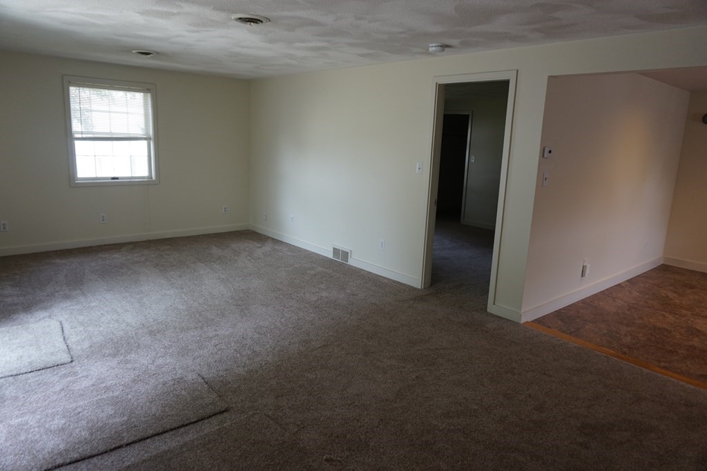 23 Rice Street Marlborough, MA 01752 - Photo 9 of 20 Gallery Image 9