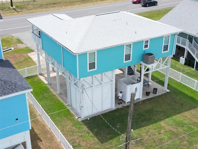 $3,200 | 21822 Termini-San Luis Pass Road, Galveston, TX 77554