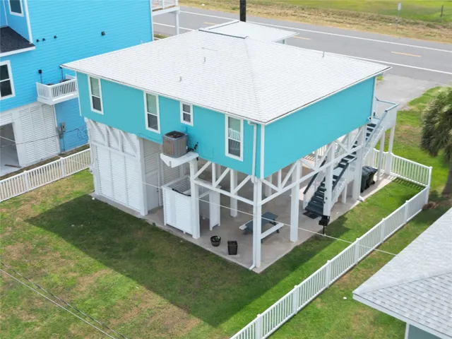 $3,200 | 21822 Termini-San Luis Pass Road, Galveston, TX 77554