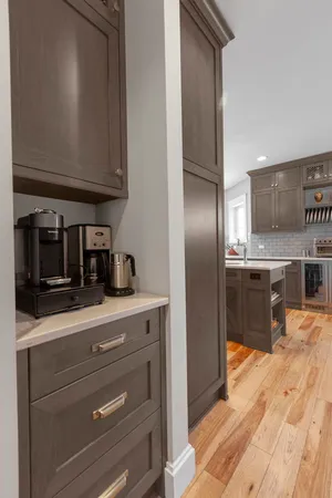 $2,390,000 | 205 West Cook Avenue, Libertyville, IL 60048