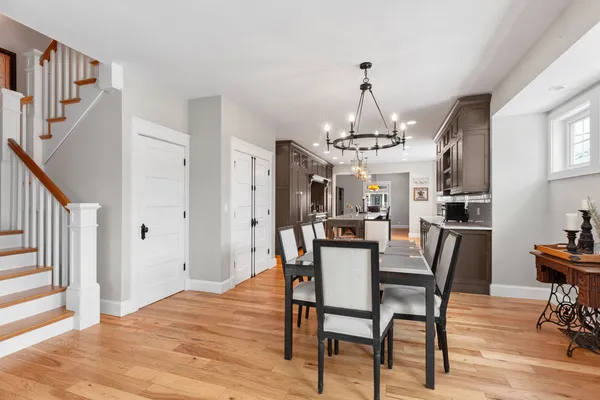 $2,390,000 | 205 West Cook Avenue, Libertyville, IL 60048