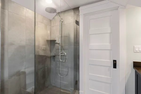 $2,390,000 | 205 West Cook Avenue, Libertyville, IL 60048