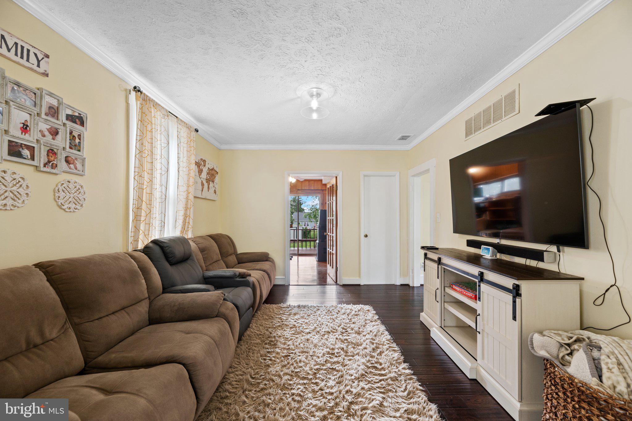 3625 Florida Road Windsor Mill, MD 21244 - Photo 13 of 48