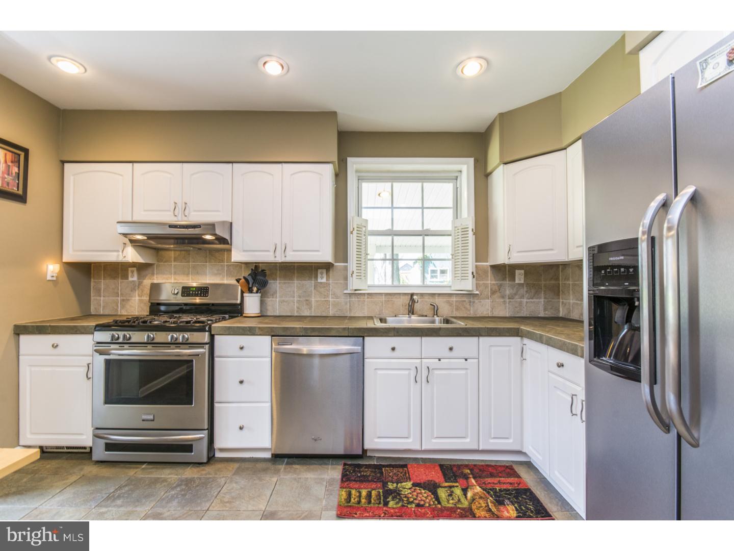 8616 Old Line Road Philadelphia, PA 19128 - Photo 7 of 19 Kitchen