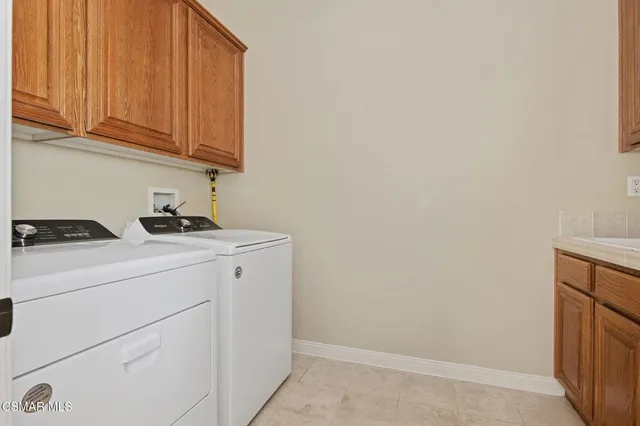 a view of a garden with patio