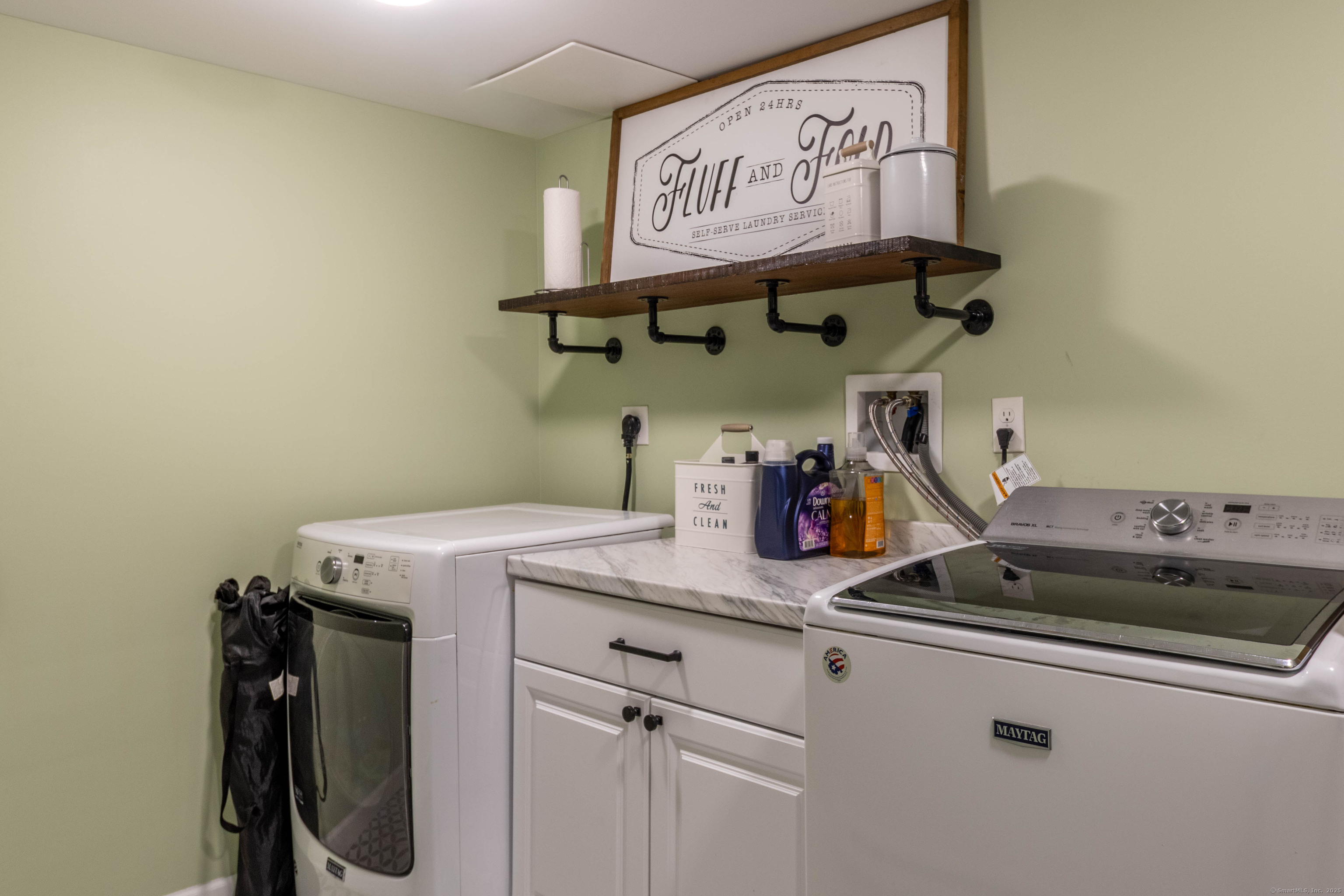 132 Stanley Road Hamden, CT 06514 - Photo 19 of 22