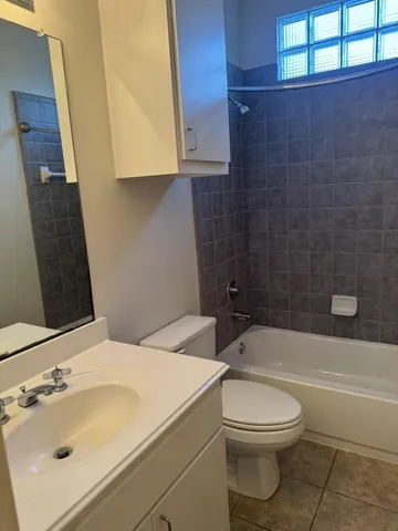 $2,300 | 3417 Rolgom Pl Court, Houston, TX 77021