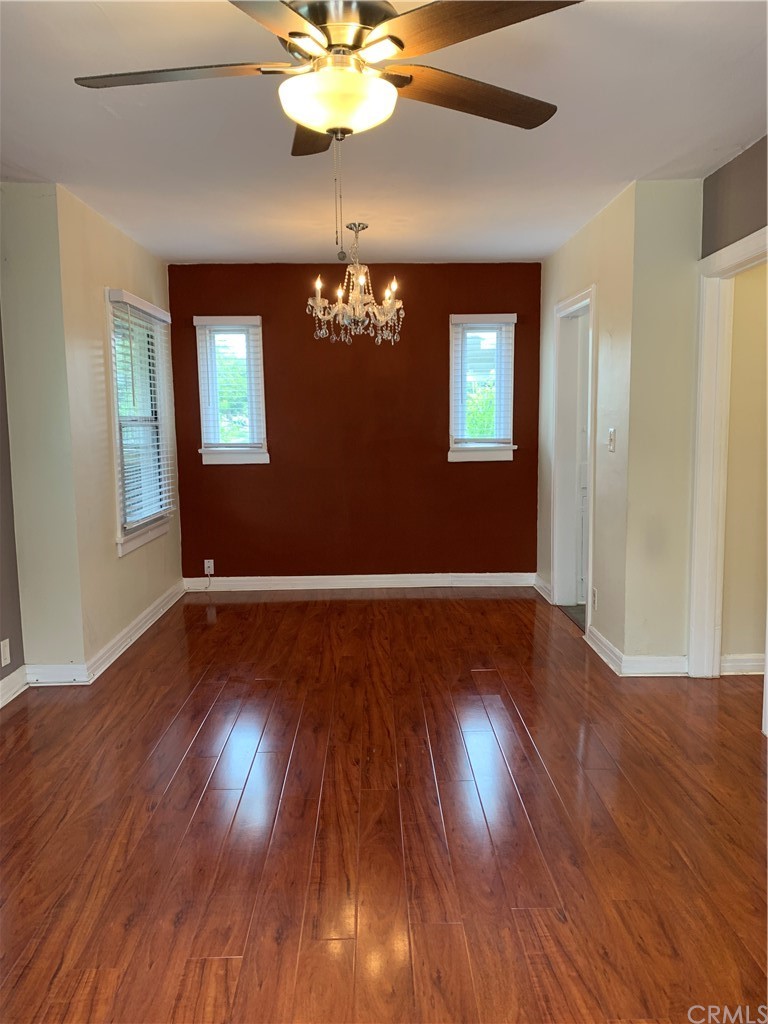 530 East Windsor Road Glendale, CA 91205 - Photo 4 of 15