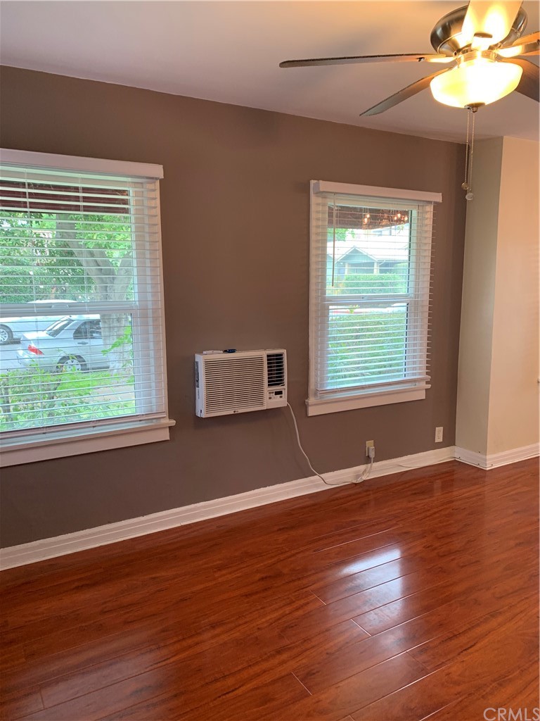 530 East Windsor Road Glendale, CA 91205 - Photo 8 of 15