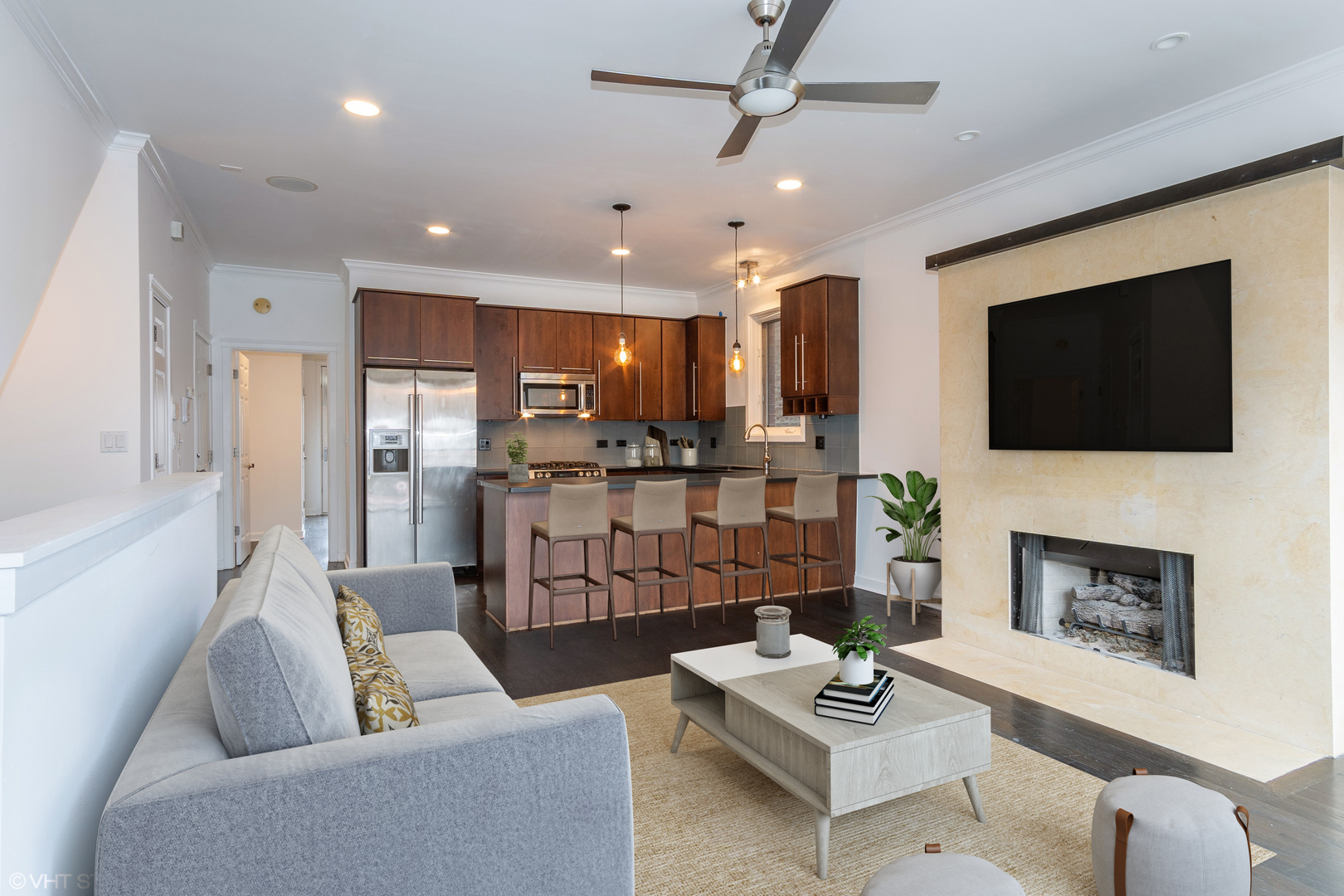 1644 West Blackhawk Street, Unit 1E Chicago, IL 60622 - Photo 2 of 10
