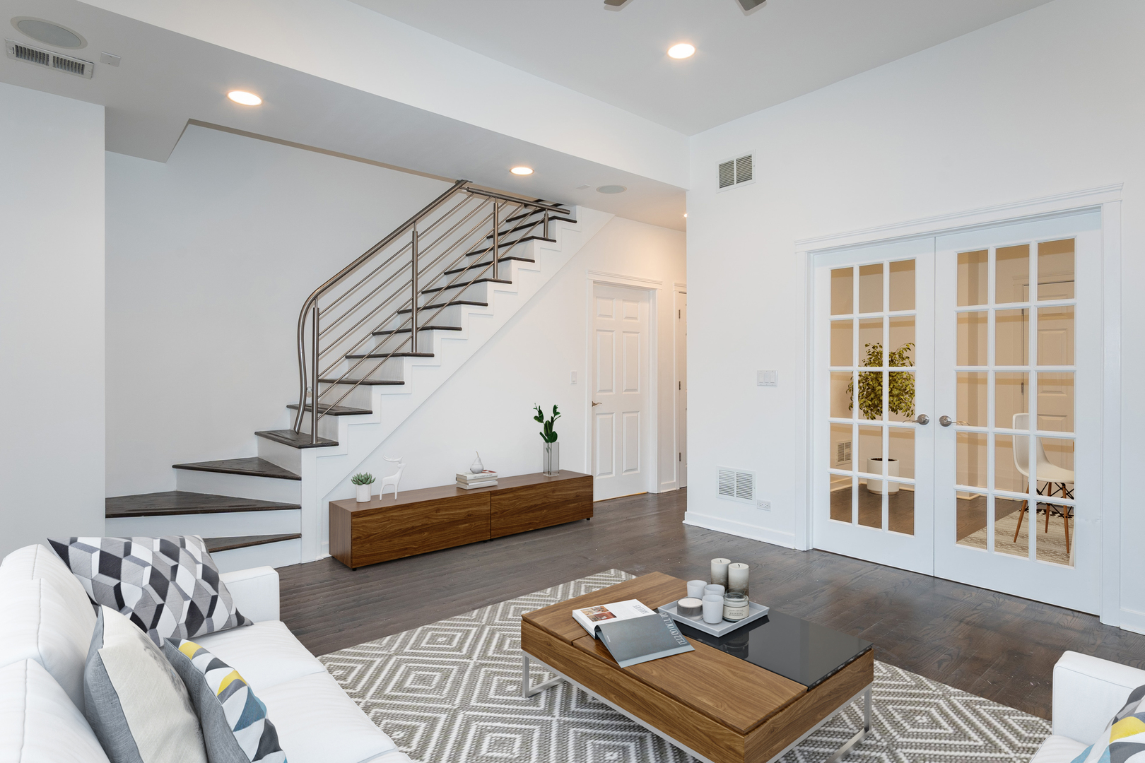 1644 West Blackhawk Street, Unit 1E Chicago, IL 60622 - Photo 4 of 10