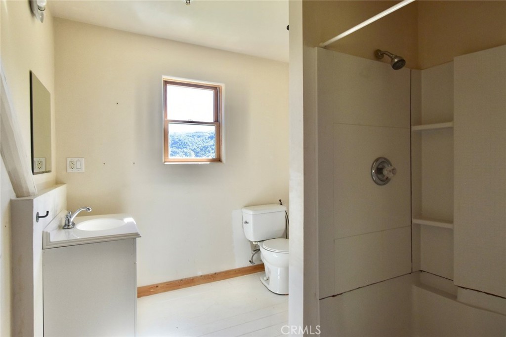 46651 Sapaque Valley Road Bradley, CA 93426 - Photo 13 of 38