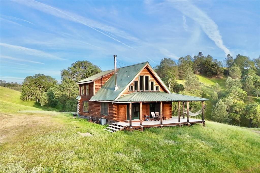 46651 Sapaque Valley Road Bradley, CA 93426 - Photo 2 of 38