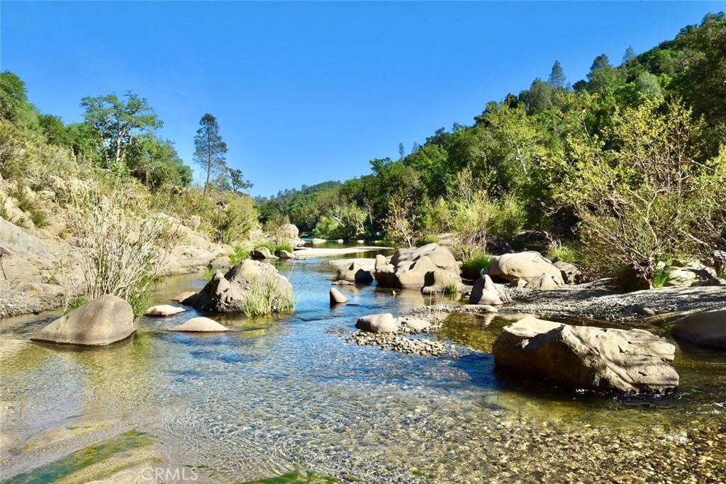 46651 Sapaque Valley Road Bradley, CA 93426 - Photo 35 of 38