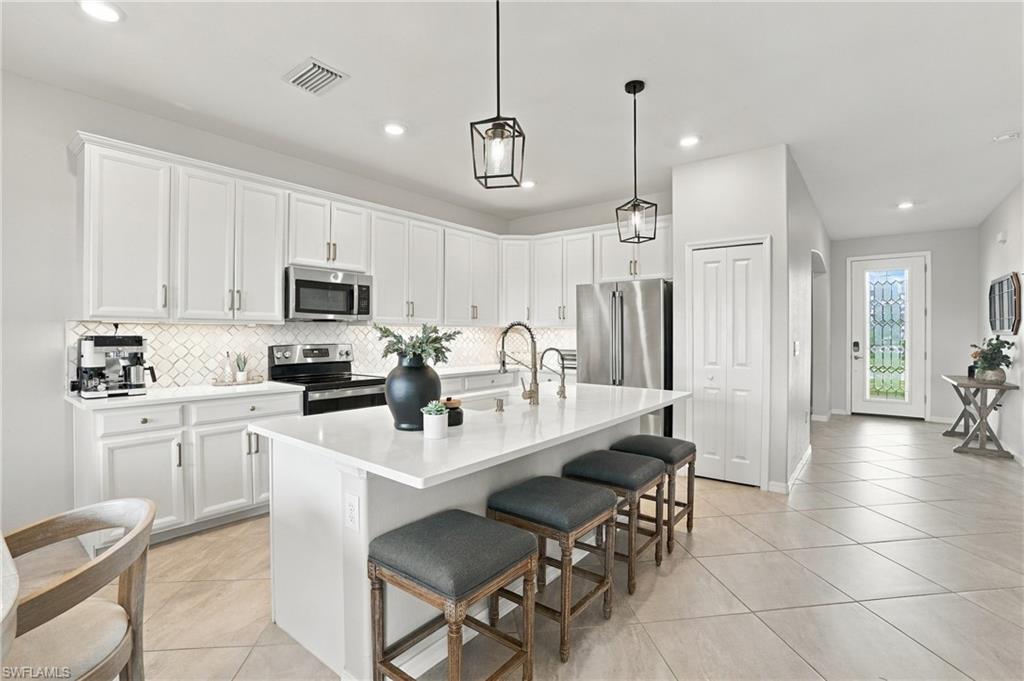 2114 Hamlin Street Naples, FL 34120 - Photo 5 of 48 Gallery Image 5