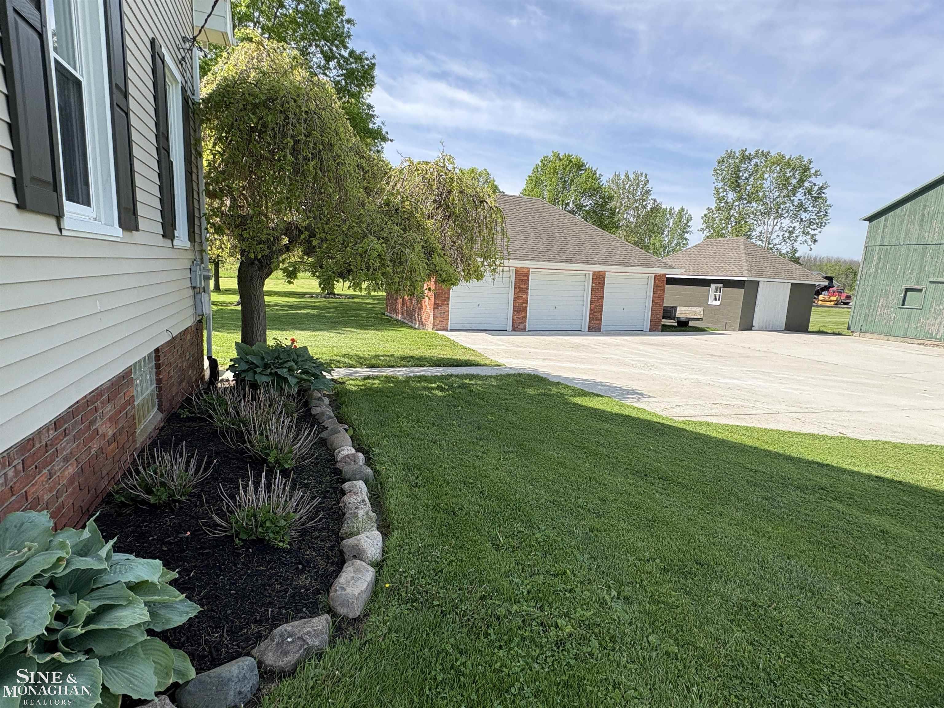 6281 Lindsey Road East China, MI 48054 - Photo 49 of 55