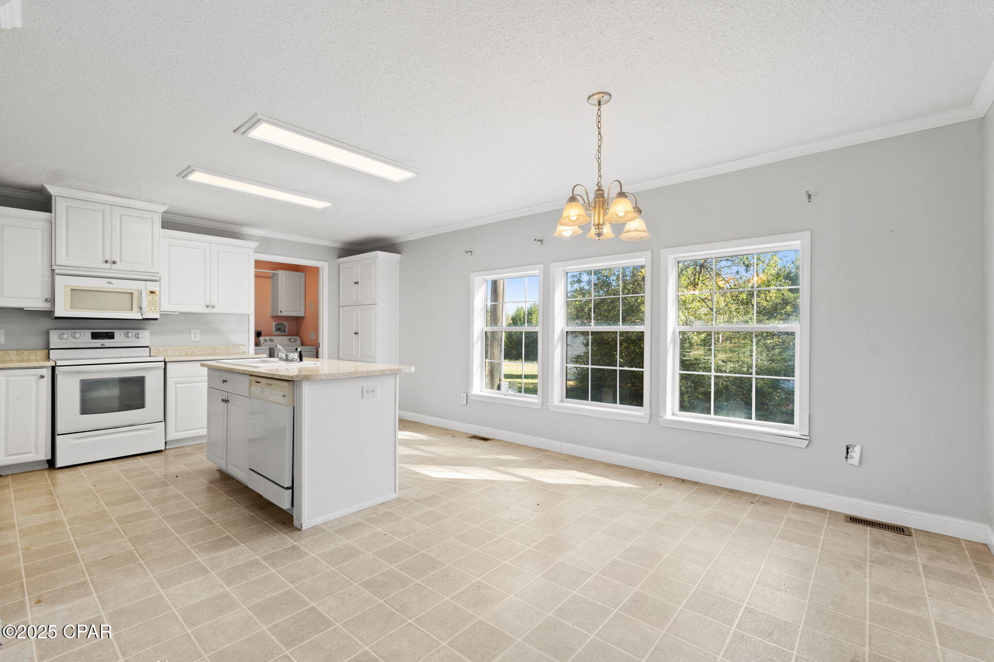 1697 Clayton Road Chipley, FL 32428 - Photo 10 of 56