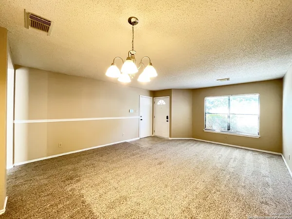 $1,550 | 6730 Melody Canyon Drive, San Antonio, TX 78239