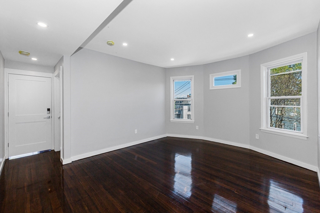 19 Chase Street, Unit B Boston, MA 02125 - Photo 8 of 25