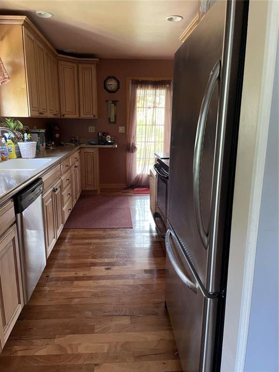605 Circle Drive Rochester, PA 15074 - Photo 7 of 16