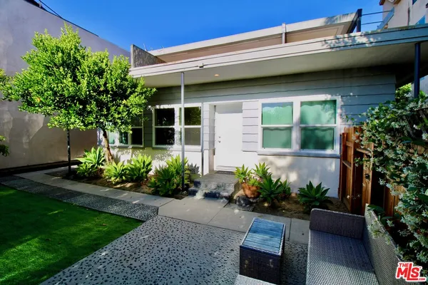 $2,900 | 4336 Laurel Canyon Boulevard, Studio City, CA 91604